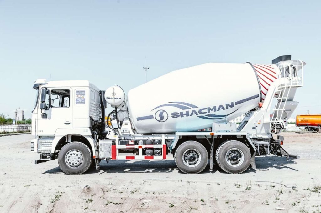 МИКСЕР F3000 6×4 SX5256GJBDR384