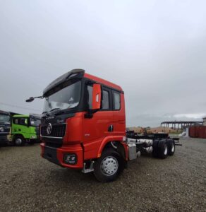Шасси X3000 6×4 SX32586V384